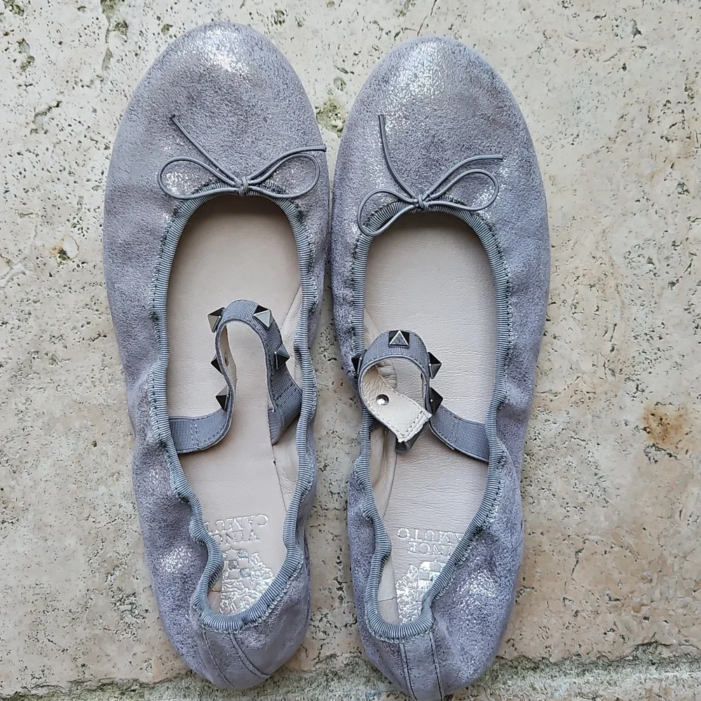 Vince Camuto NWOT Prilla Metallic Gunmetal Ballet Flats